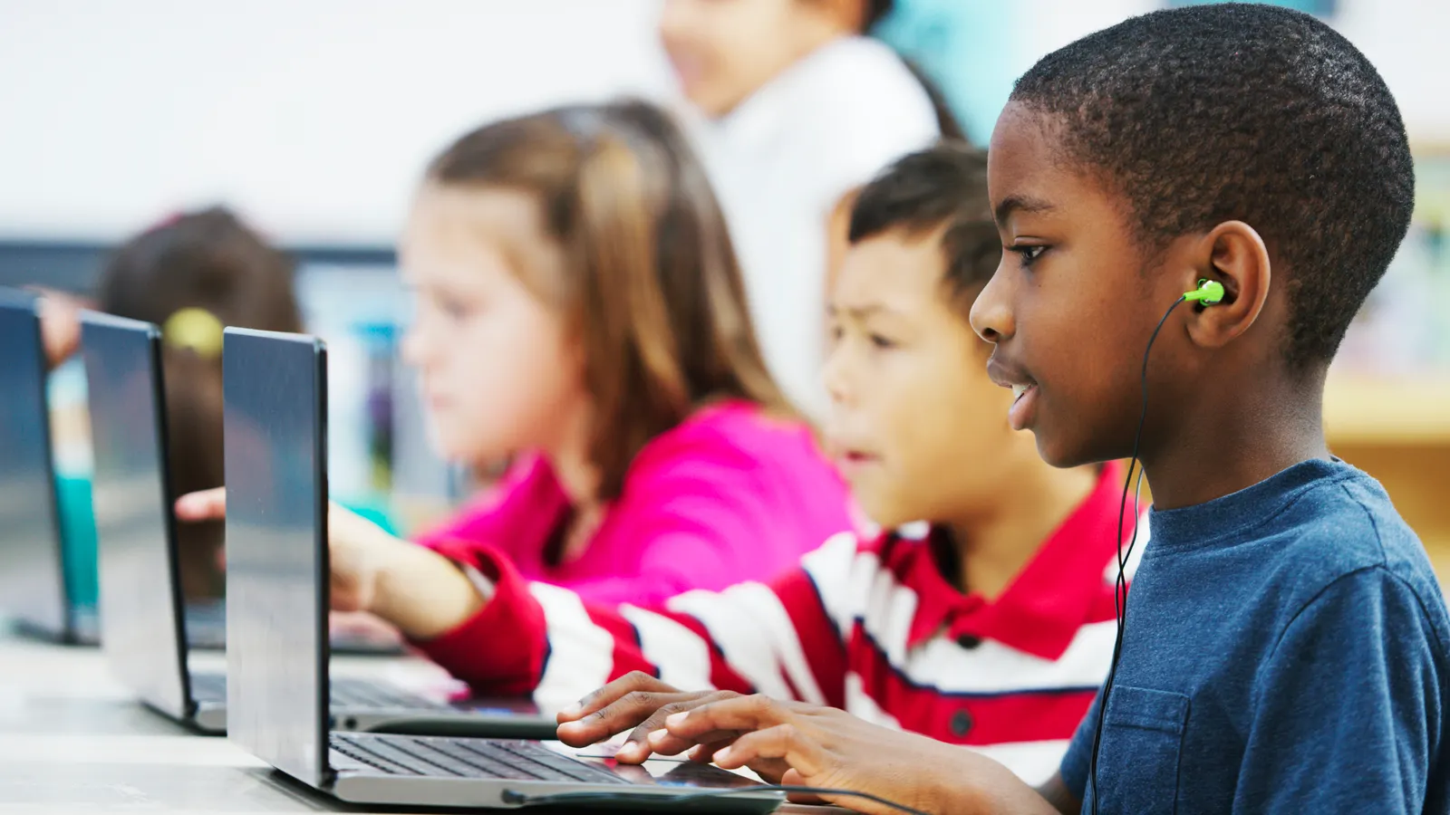 Teaching students how to Google effectively in the age of AI