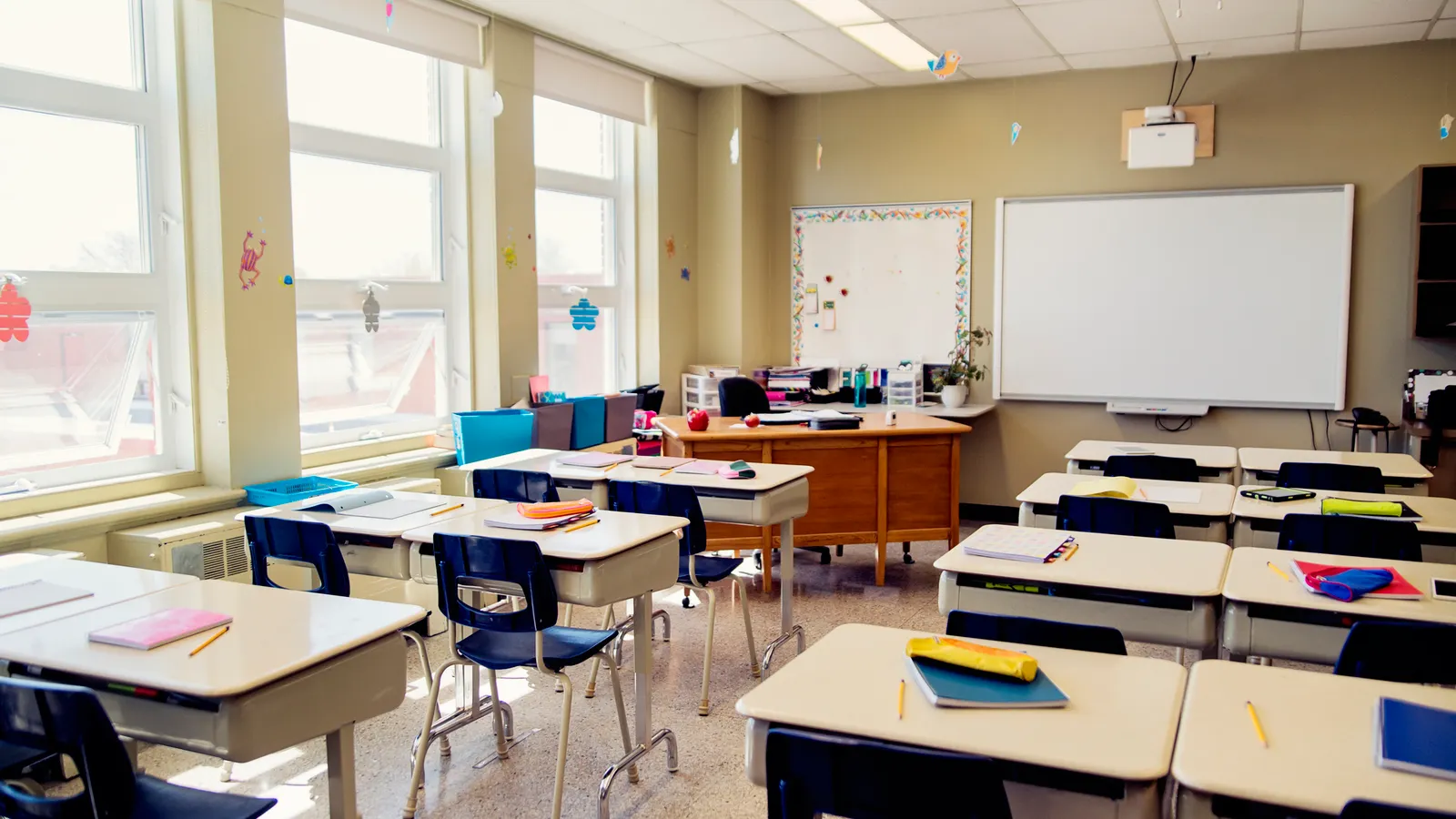 Week In Review: Apprenticeships take prospective teachers to school